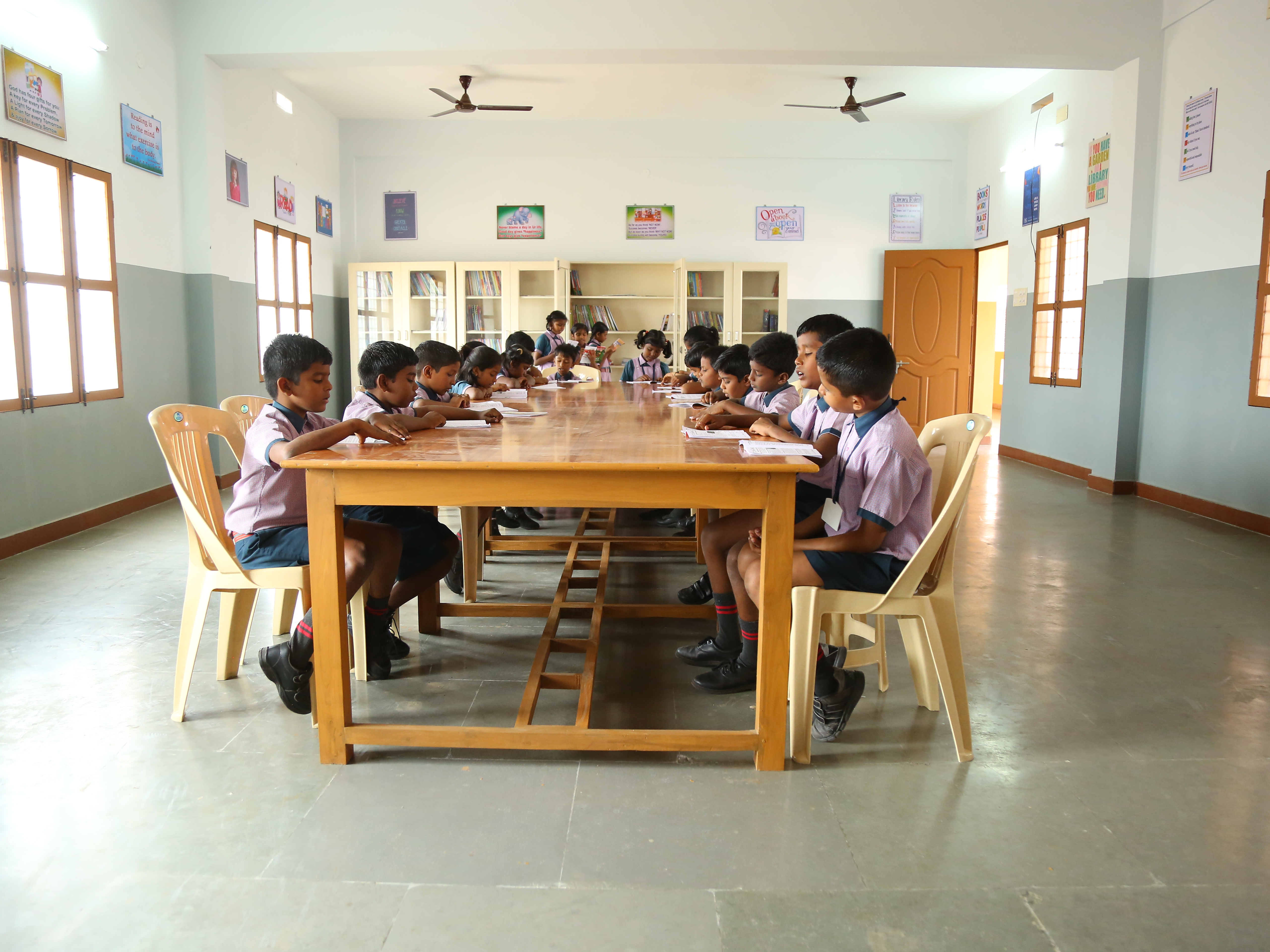 School Entrance Signboard & Safety Warning Board